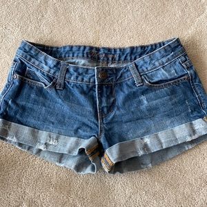 Blue notes denim shorts
